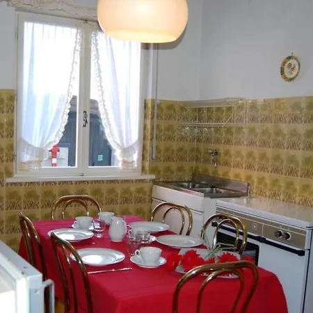 Casa Monti * غرادو